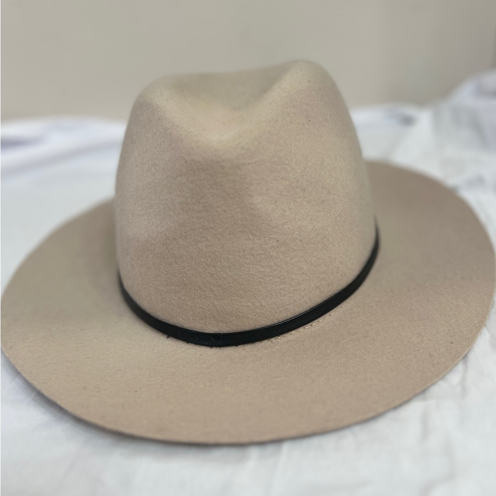 BCBGeneration Tan 100% Wool Wide Brim Fedora Hat Fall Boho Neutral NWT
